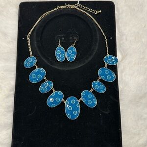 Jewelry set: Earrings+Necklase